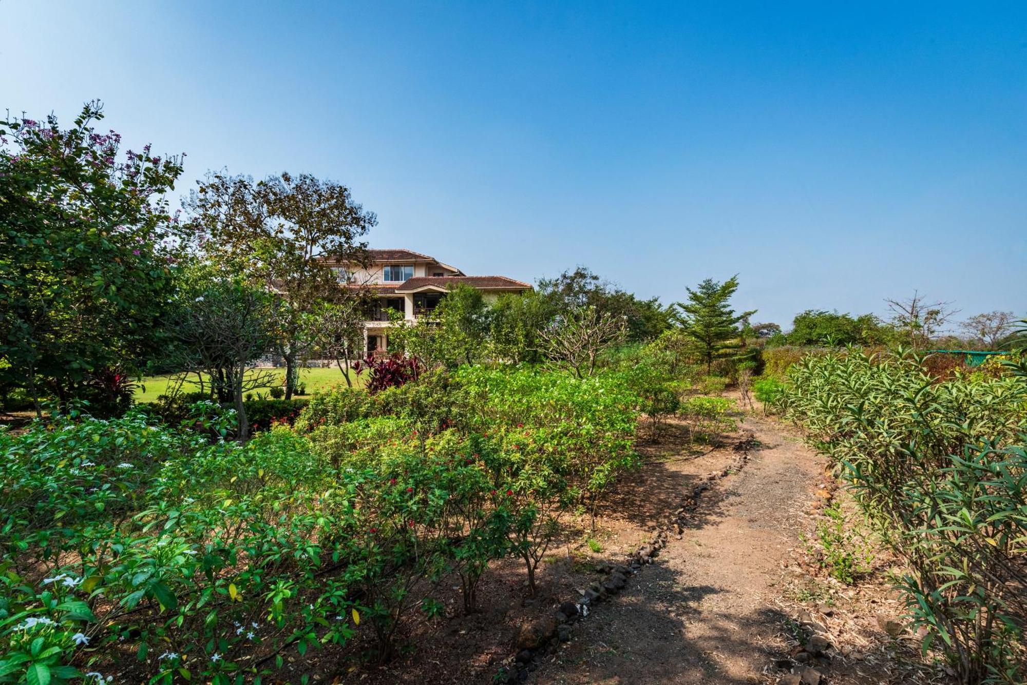 Saffronstays Mograa Laffaire Alībāg Exterior photo