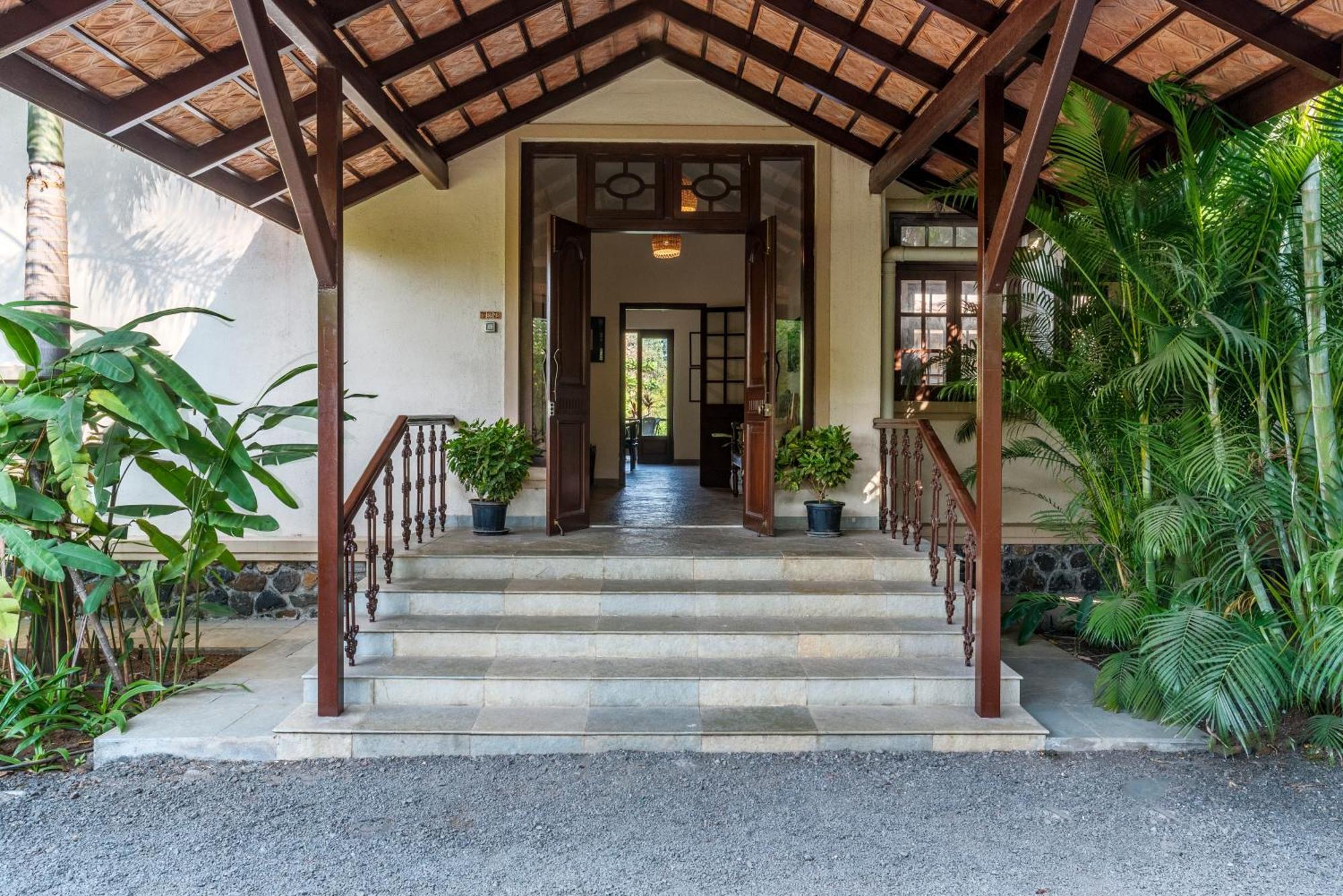 Saffronstays Mograa Laffaire Alībāg Exterior photo